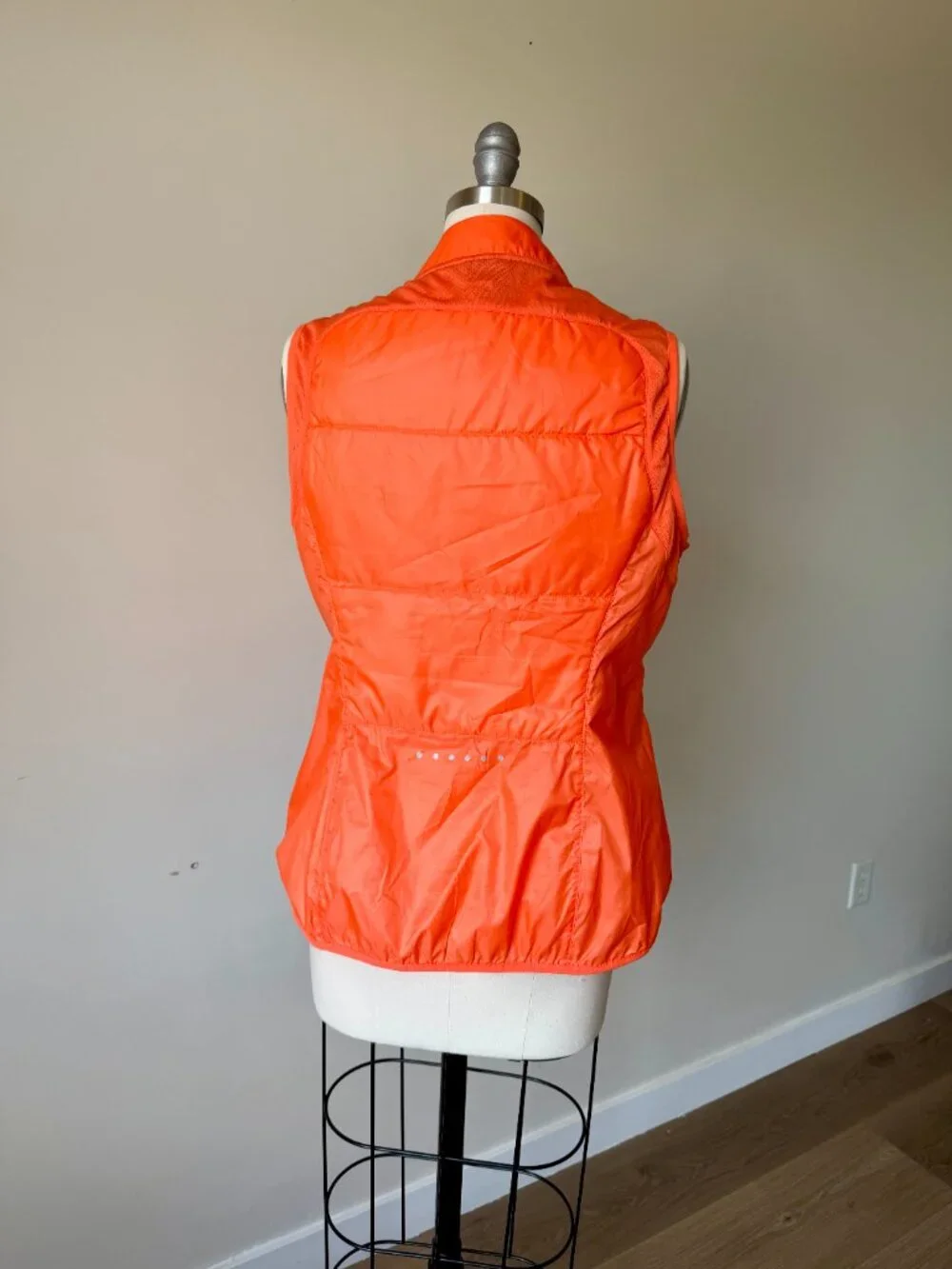 Nike Running Vest Womens M | Orange Puffer Vest | Athletic Sleeveless Jacket |